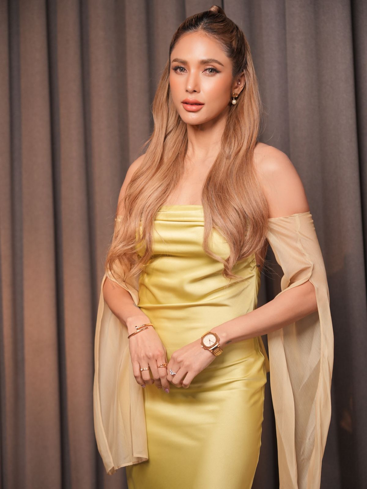 อุ้ม ลักขณา 