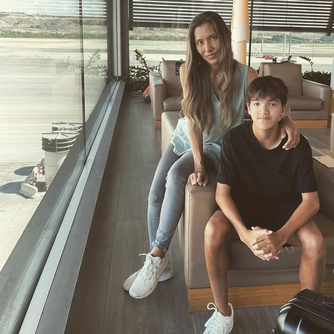 ยู่ยี่ อลิสา