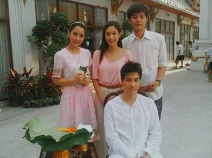 อะตอม สัมพันธภาพ