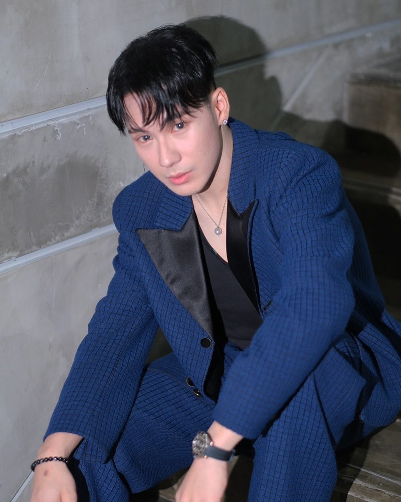 ตั้ม วราวุธ ขี่มอเตอร์ไซค์ชน เจ็บหนัก