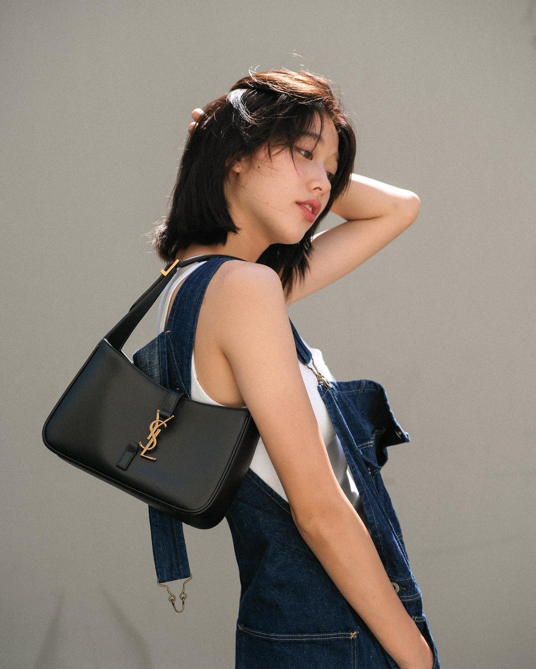  แก้ว จริญญา