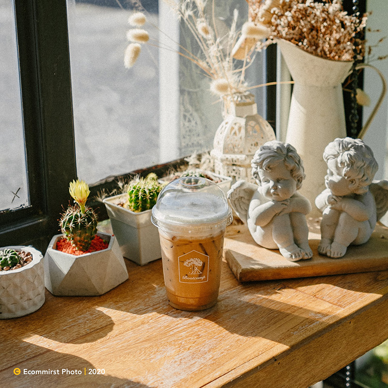 ร้านคาเฟ่สไตล์แคมปิ้ง