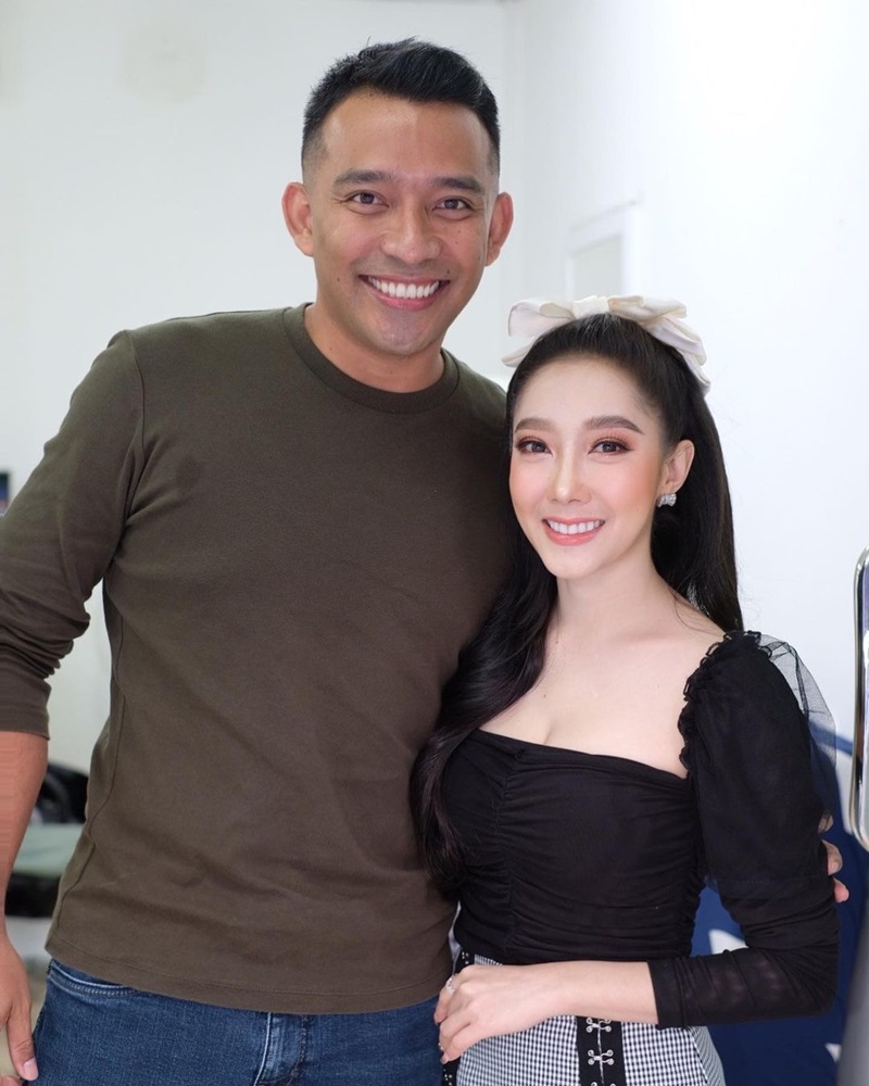 อ๊อฟ นุนี Take Me Out