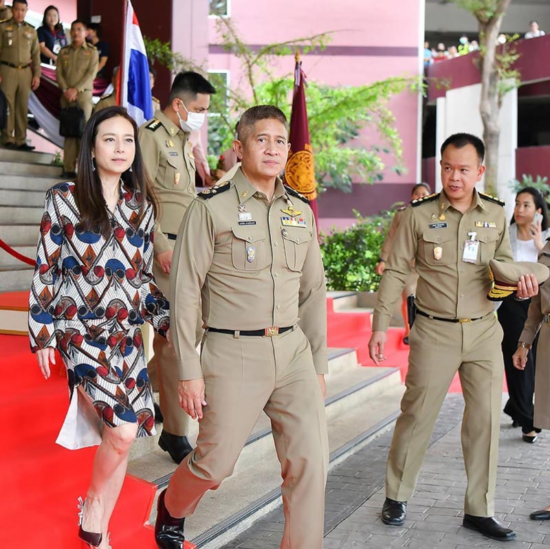 มาดามแป้ง นวลพรรณ ล่ำซำ