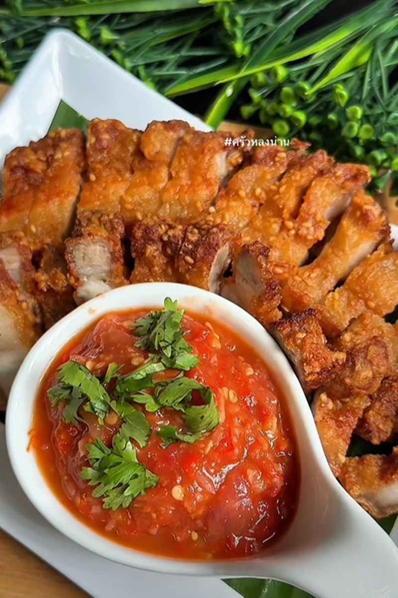 หมูสามชั้นทอด