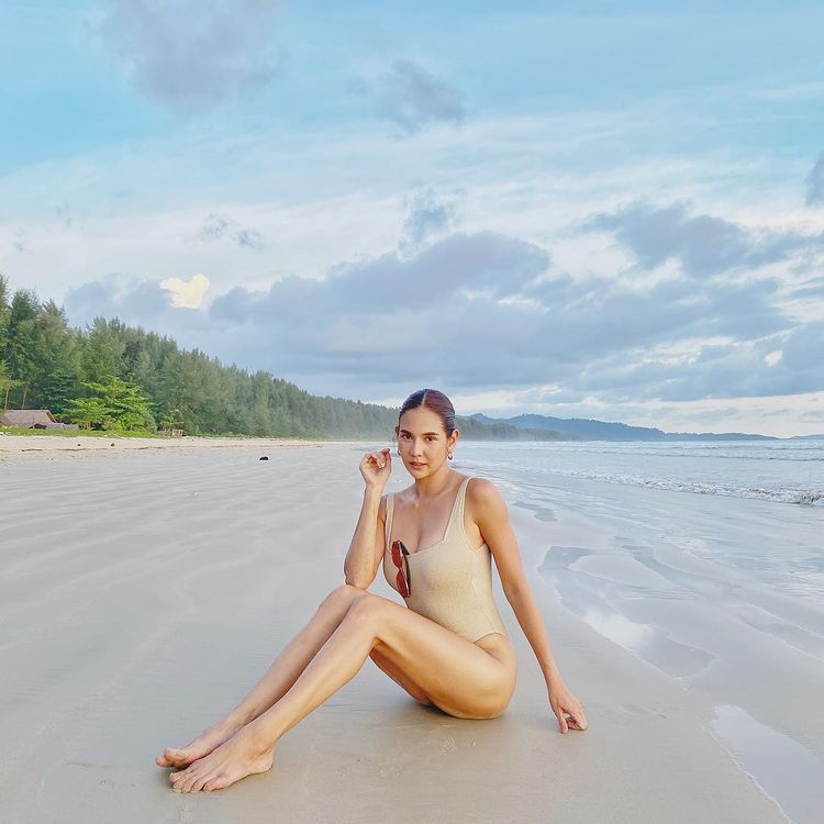 หมิว สิริลภัส