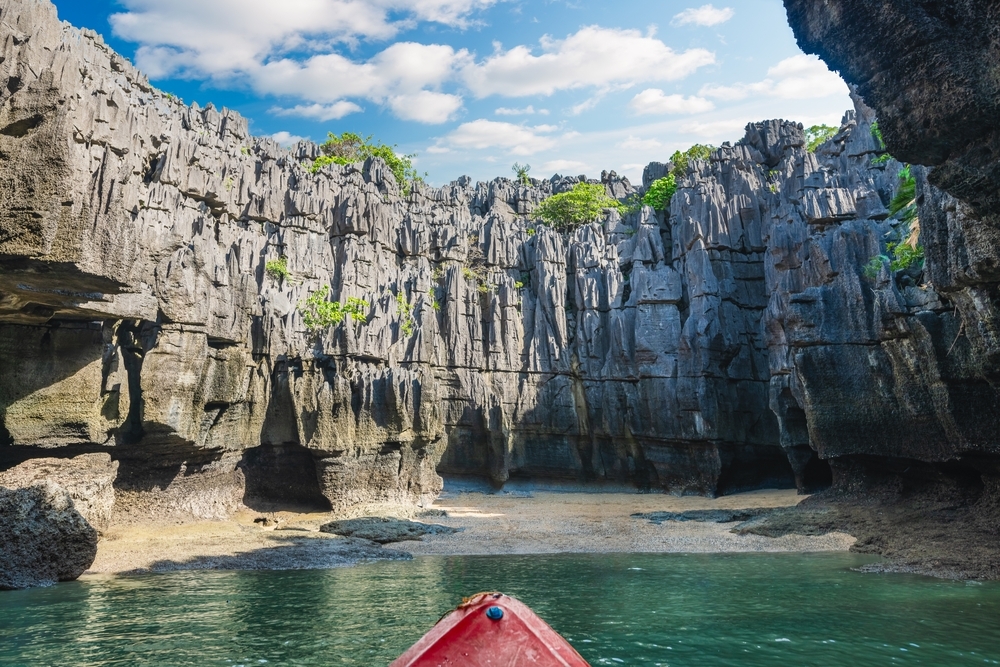 ปราสาทหินพันยอด อุทยานแห่งชาติหมู่เกาะเภตรา