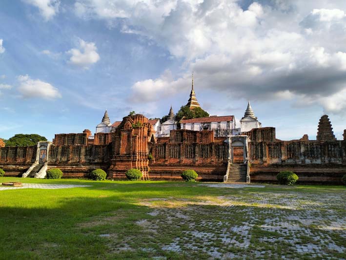 ปราสาทนครหลวง อยุธยา