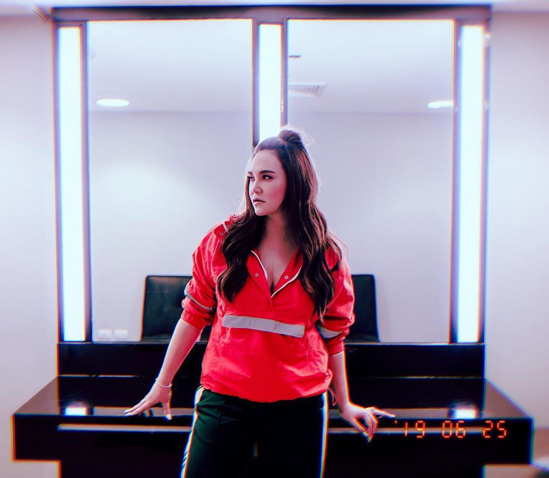 ทาทา ยัง