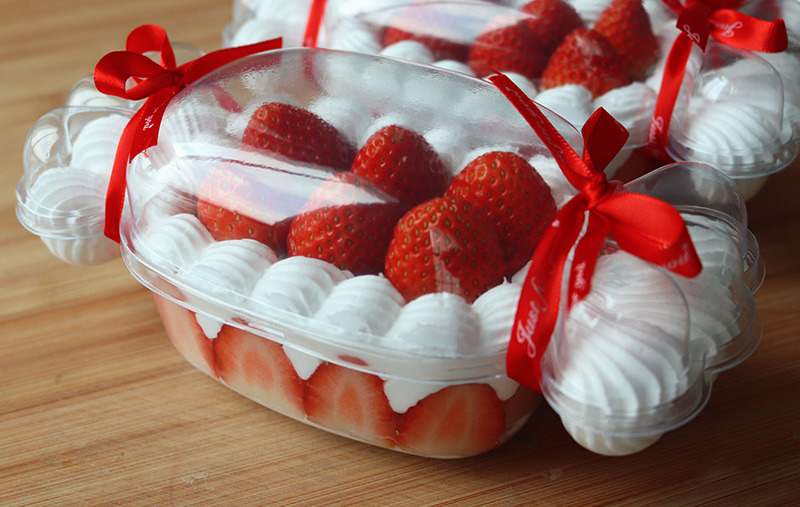 สูตรเค้กสตรอว์เบอร์รีในกล่องลูกกวาด สูตรเค้ก เค้กสตรอว์เบอร์รี สูตรขนม