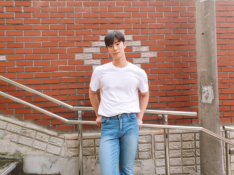 มุนบิน ASTRO