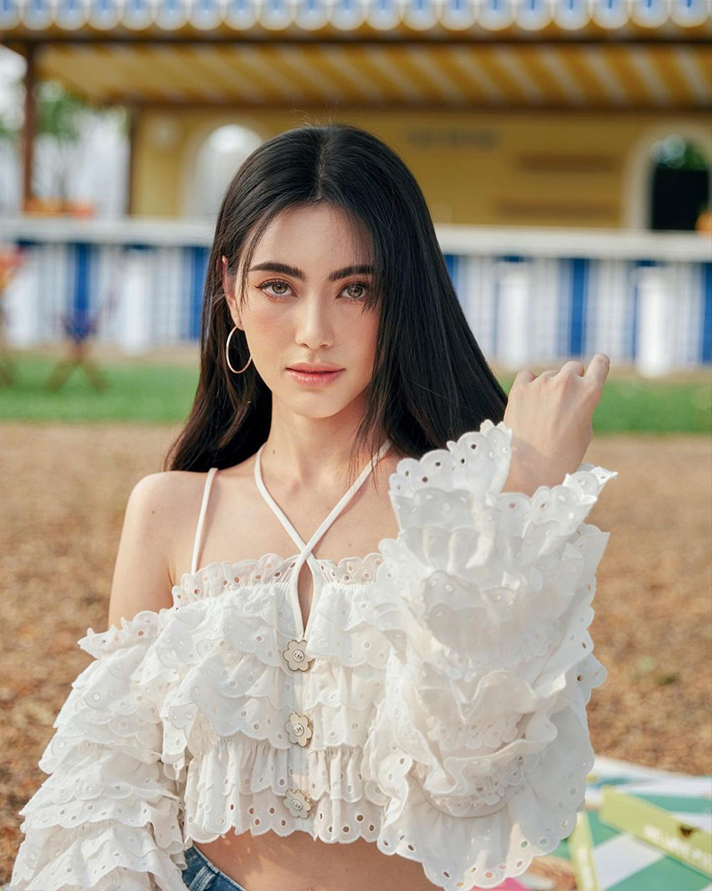 ใหม่ ดาวิกา 