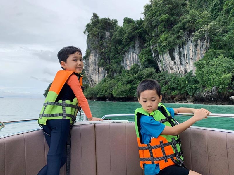 ลูก เพชร พลอย