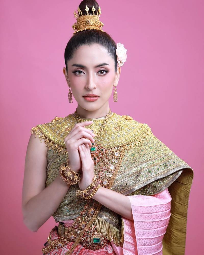 พิ้งค์กี้ สาวิกา