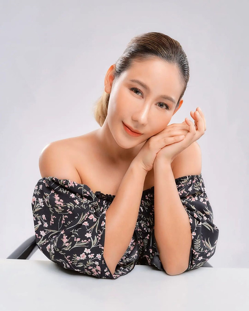 เบลล์ อดิราภ์ ภรรยา แทค ภรัณยู