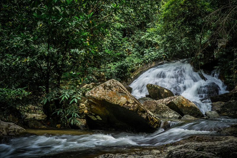น้ำตกบริพัตร จังหวัดสงขลา