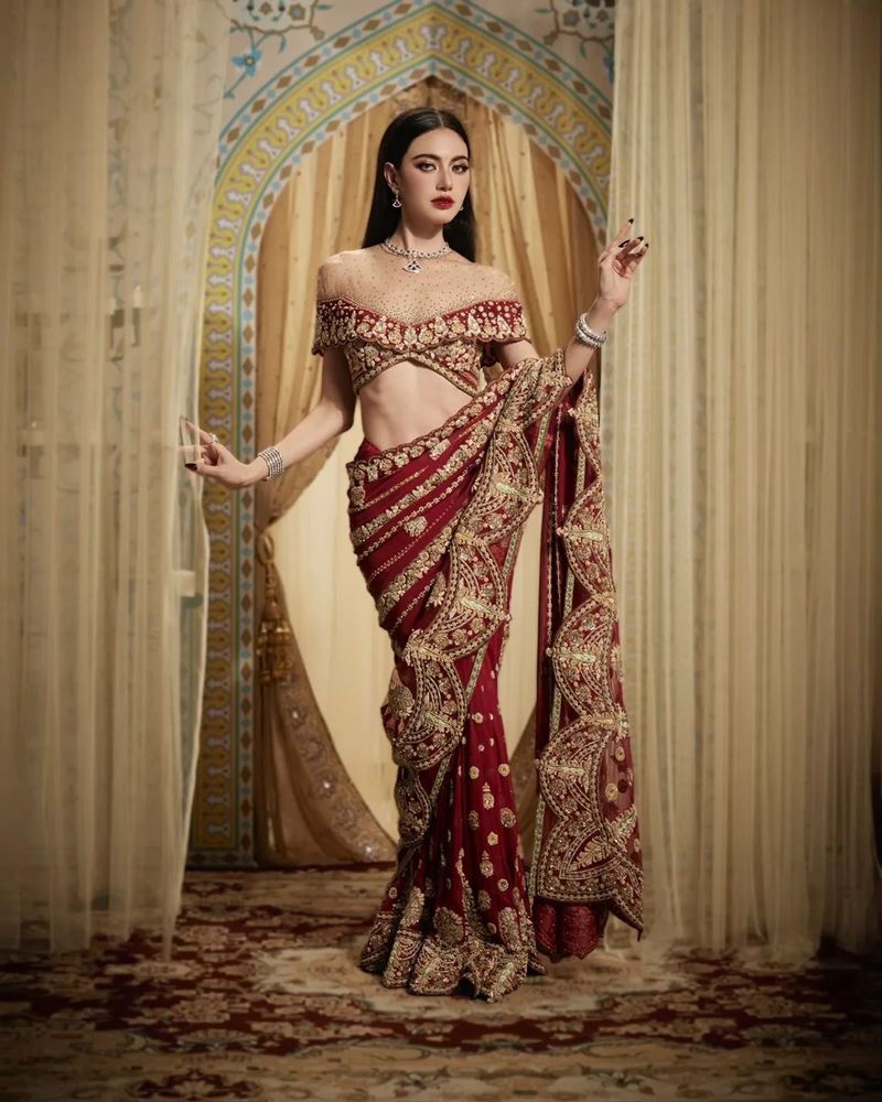 ใหม่ ดาวิกา 