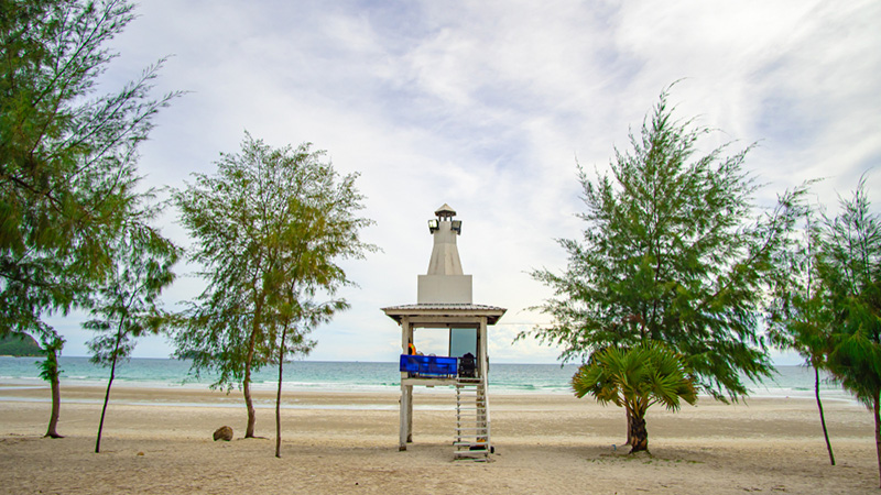 หาดน้ำใส ชลบุรี