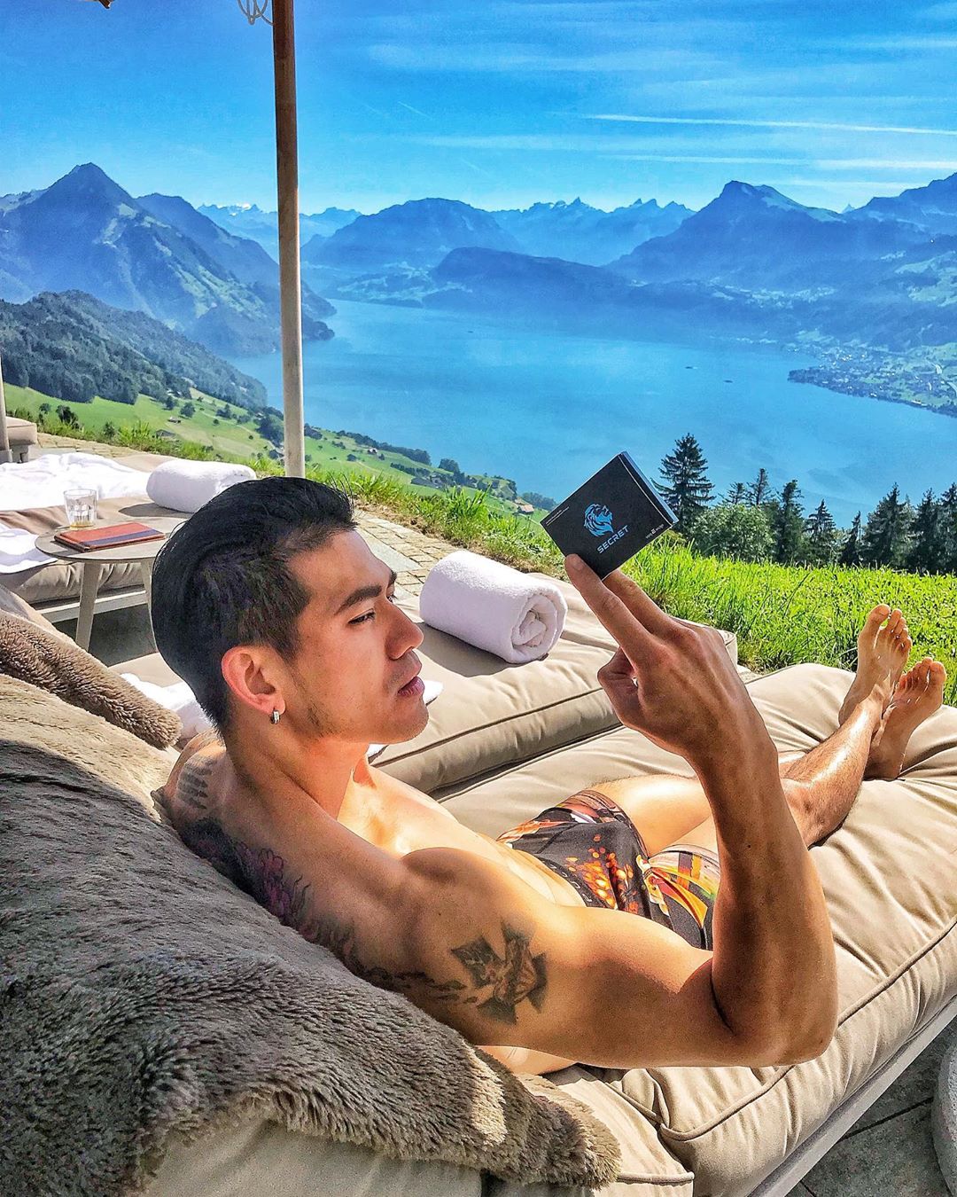 เต้ นันทศัย