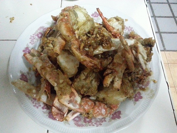 ปูม้าทอดกระเทียม