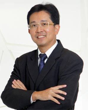 สมโภชน์ อาหุนัย 