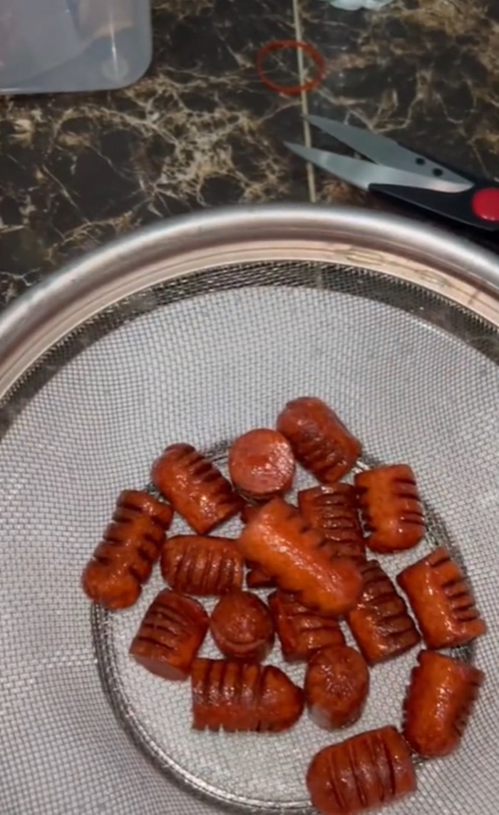 ทอดไส้กรอก