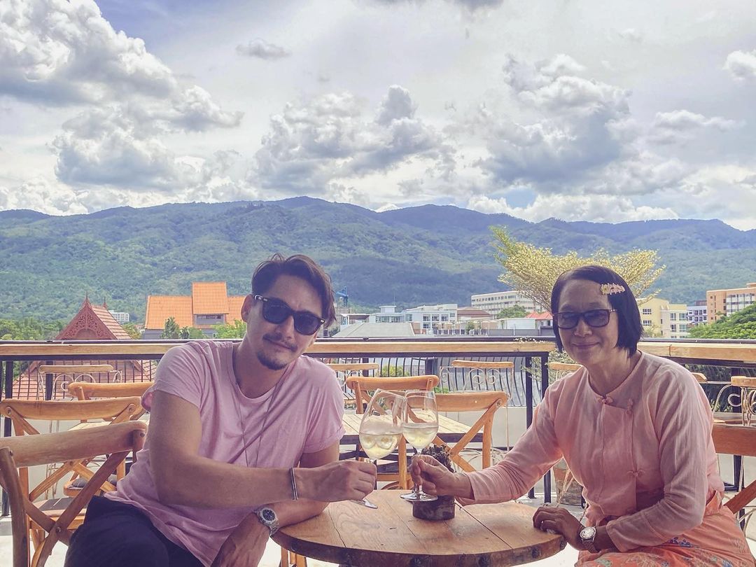 อนันดา เอเวอริงแฮม