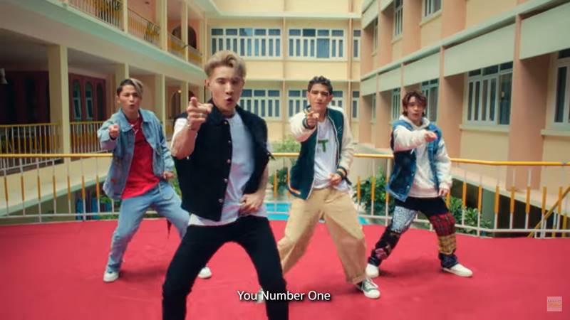 Stand by หล่อ