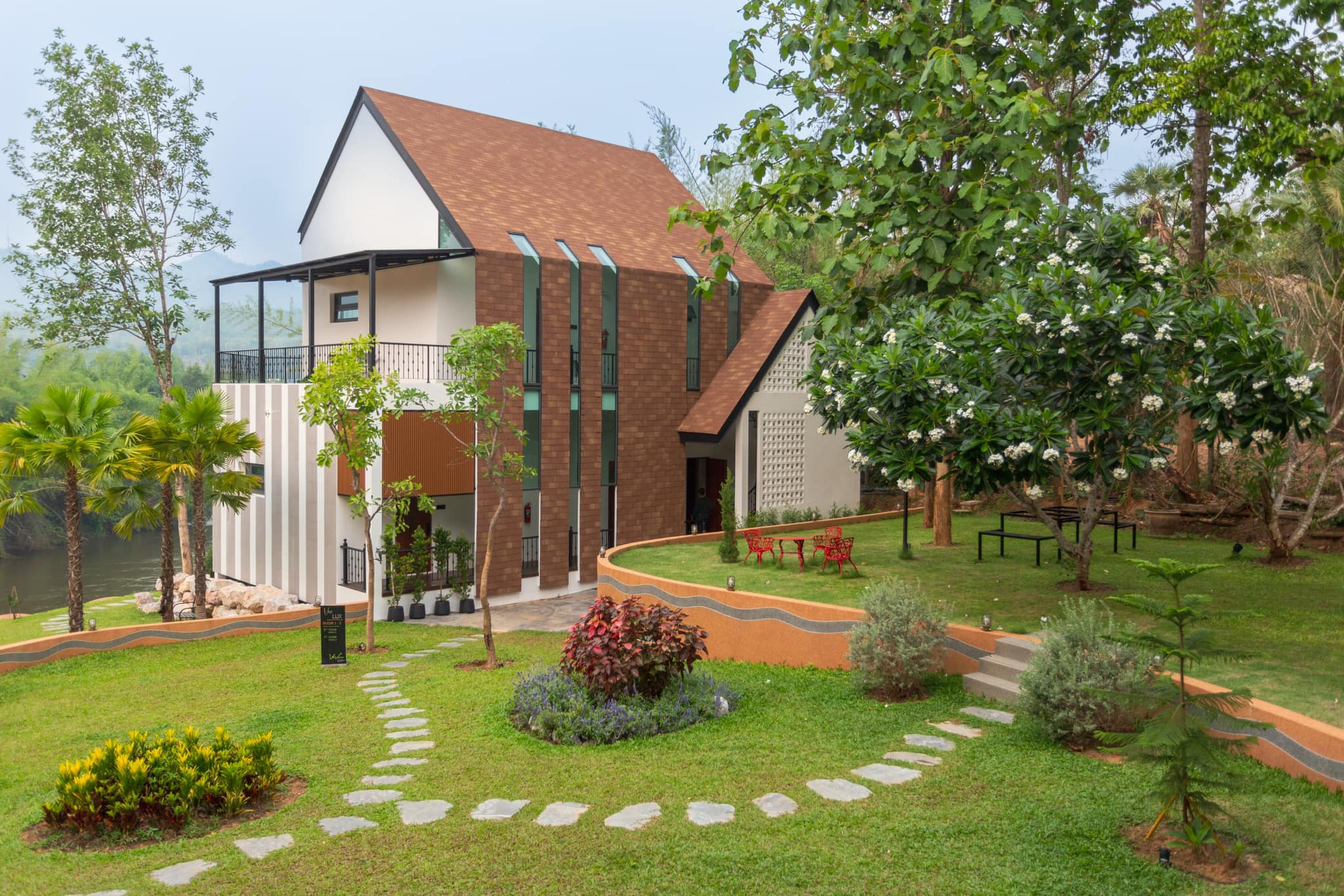 VeeVaree Riverkwai Resort