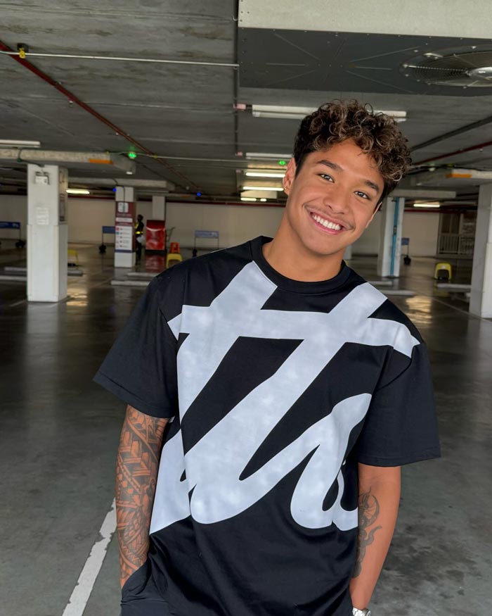 ฉลามจัส ดุลยวัต