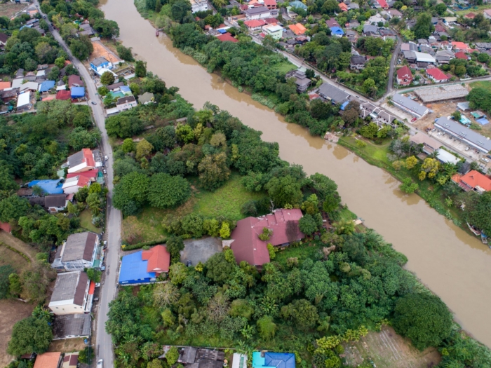 ลานนา คัมมันส์ ขายเฮือนริมน้ำ