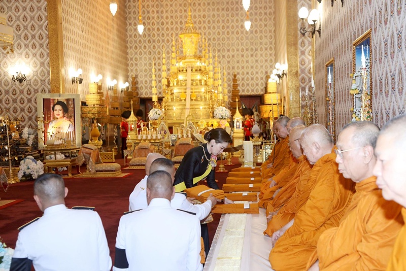 พระบรมวงศานุวงศ์ ทรงบำเพ็ญพระราชกุศลสวดพระอภิธรรมพระบรมศพ