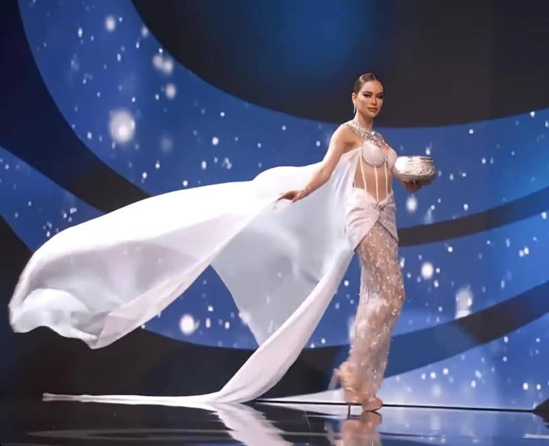 แอนนา เสืองามเอี่ยม