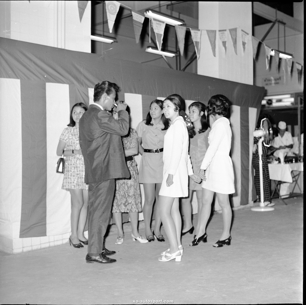 พริตตี้