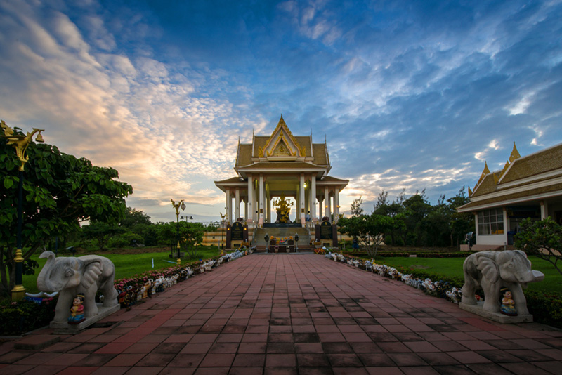 เทวาลัยพระพรหม สิงห์บุรี