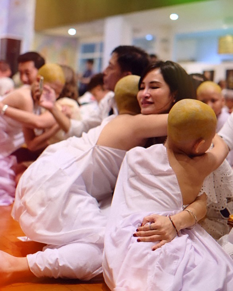 พลอย กลั่นความรู้สึกจากใจแม่