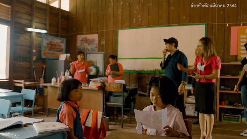 โน้ส อุดม ช่วยโรงเรียนชนบท