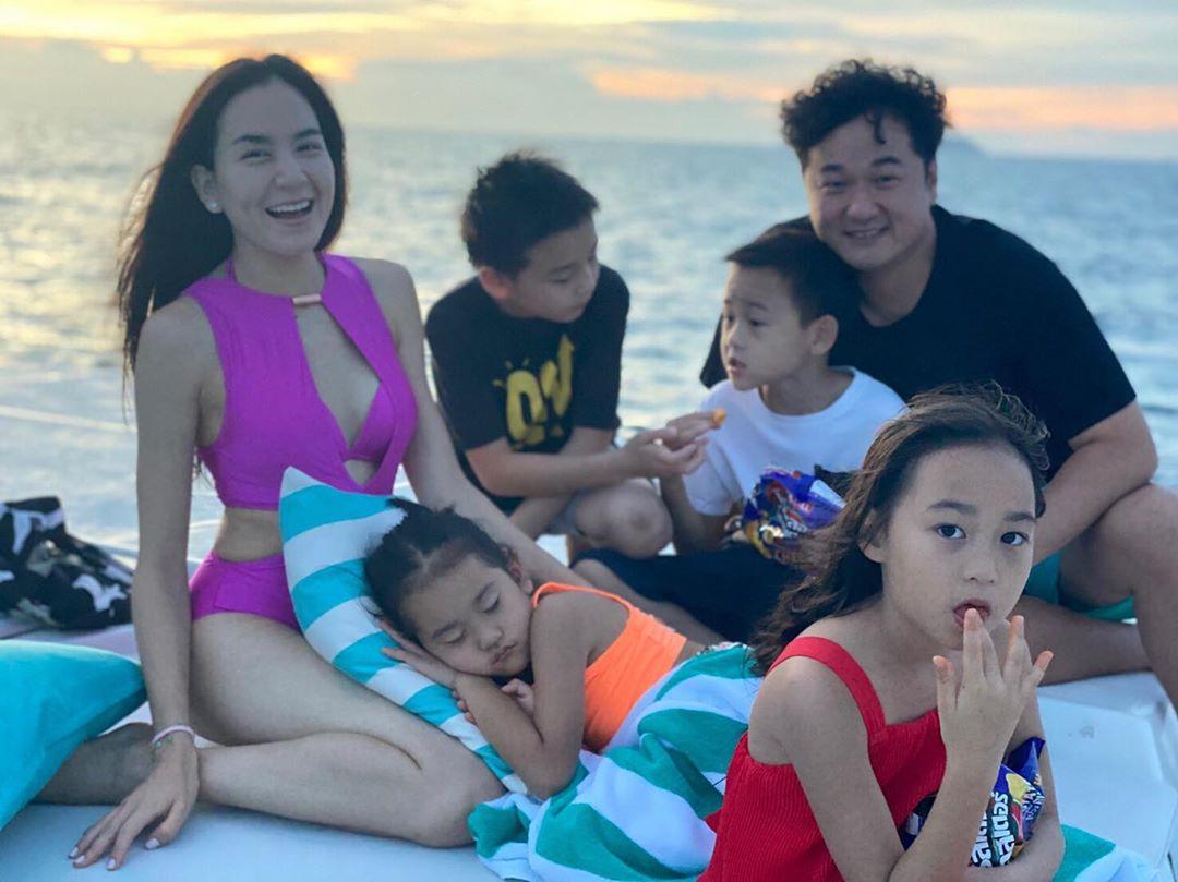 พลอย ชิดจันทร์