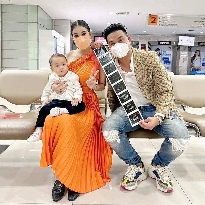 ใหม่ สุคนธวา ท้อง