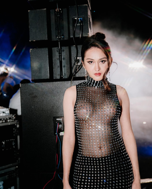 ประวัติ คริสติน่า แซ่แต้ อินฟลูฯ สาว เจ้าของเรื่องเล่าขานมากมาย