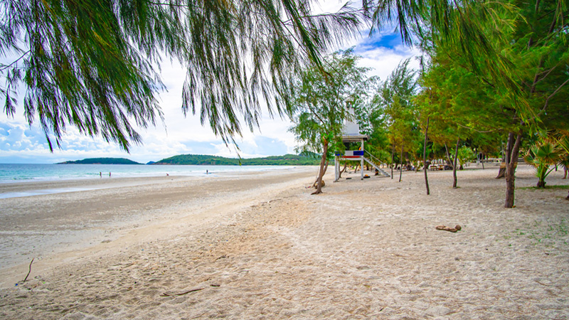 หาดน้ำใส ชลบุรี