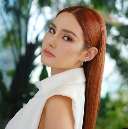 หญิง รฐา พัฒนาการความสวย
