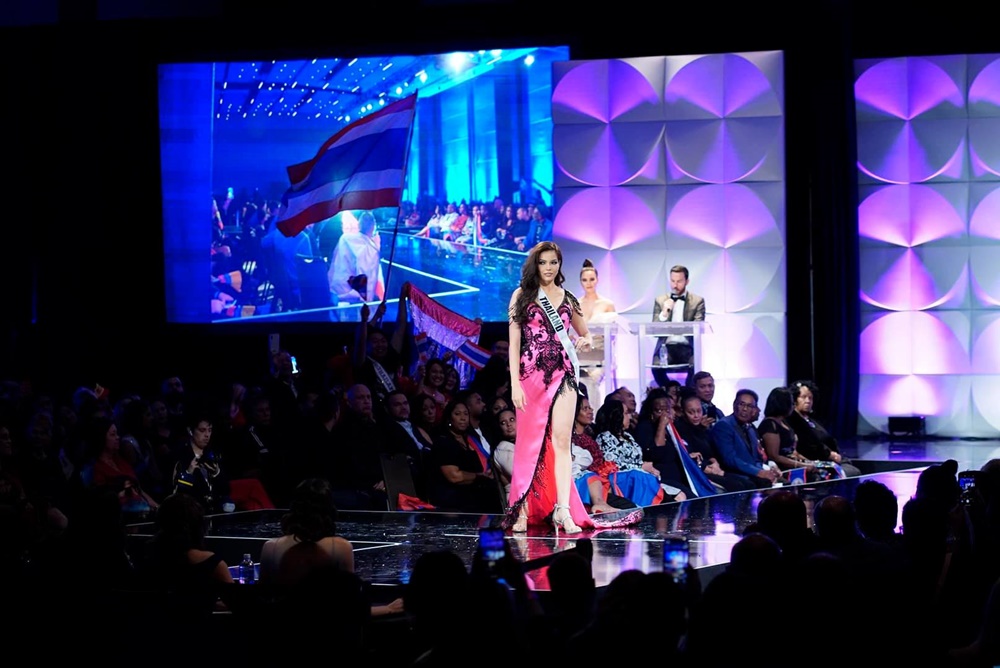 ฟ้าใส ปวีณสุดา