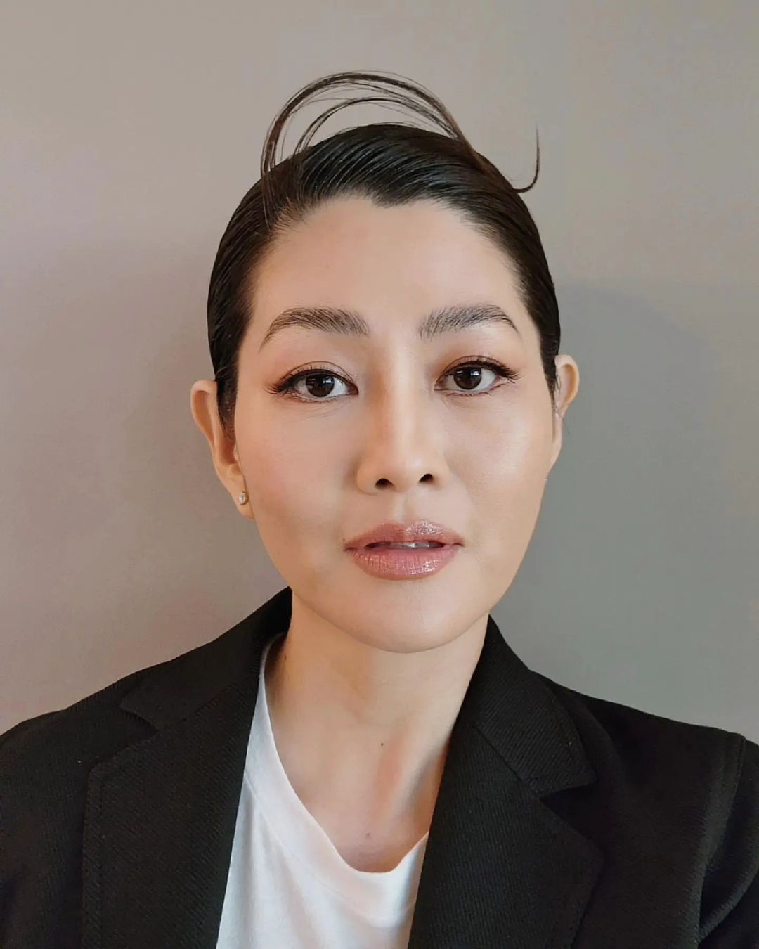  สู่ขวัญ บูลกุล