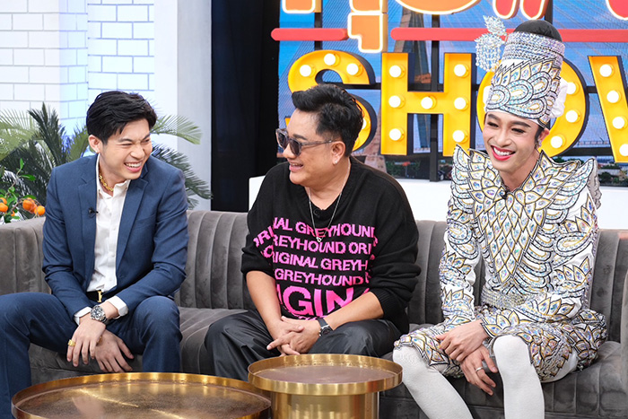 เอกชัย ศรีวิชัย อ้าแขนรับ นุ่น ดำดง เข้าคณะ 