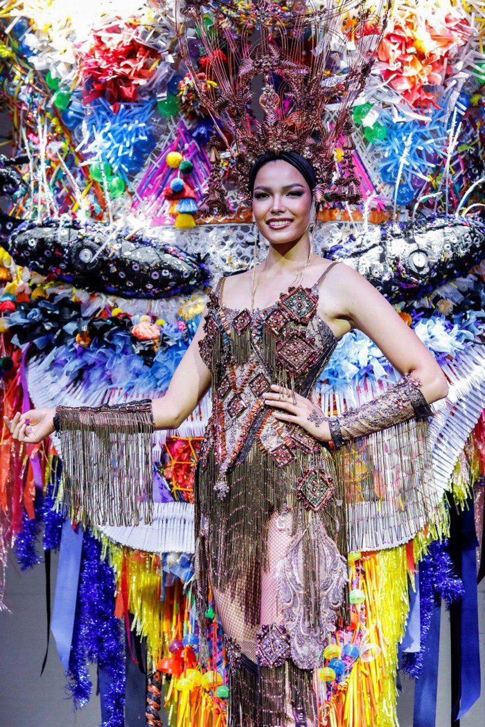 ฟ้าใส ปวีณสุดา