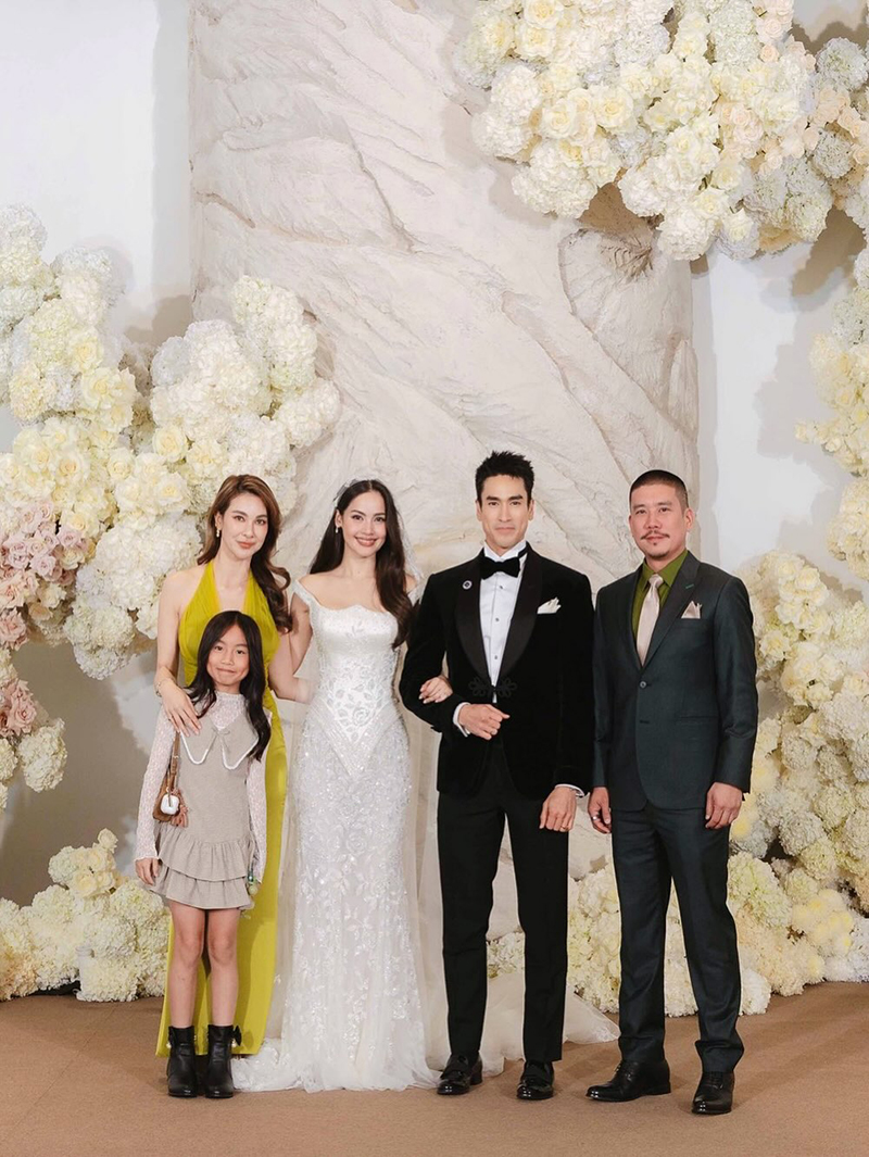 งานแต่ง ณเดชน์ ญาญ่า 