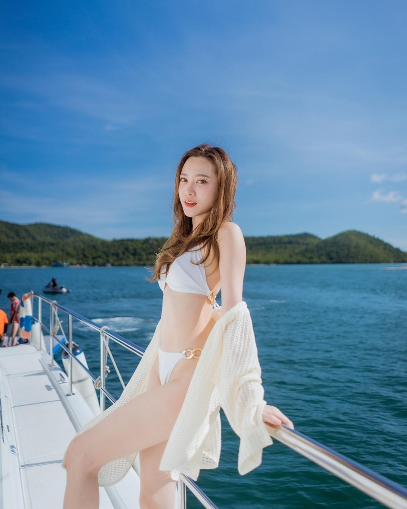 ใหม่ รพีภร