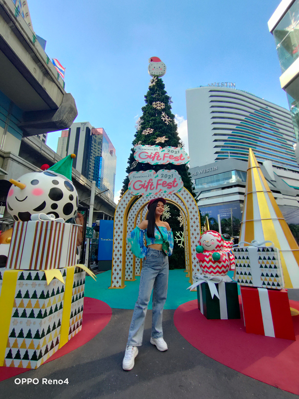 สถานที่ดูไฟปีใหม่ OPPO Reno4