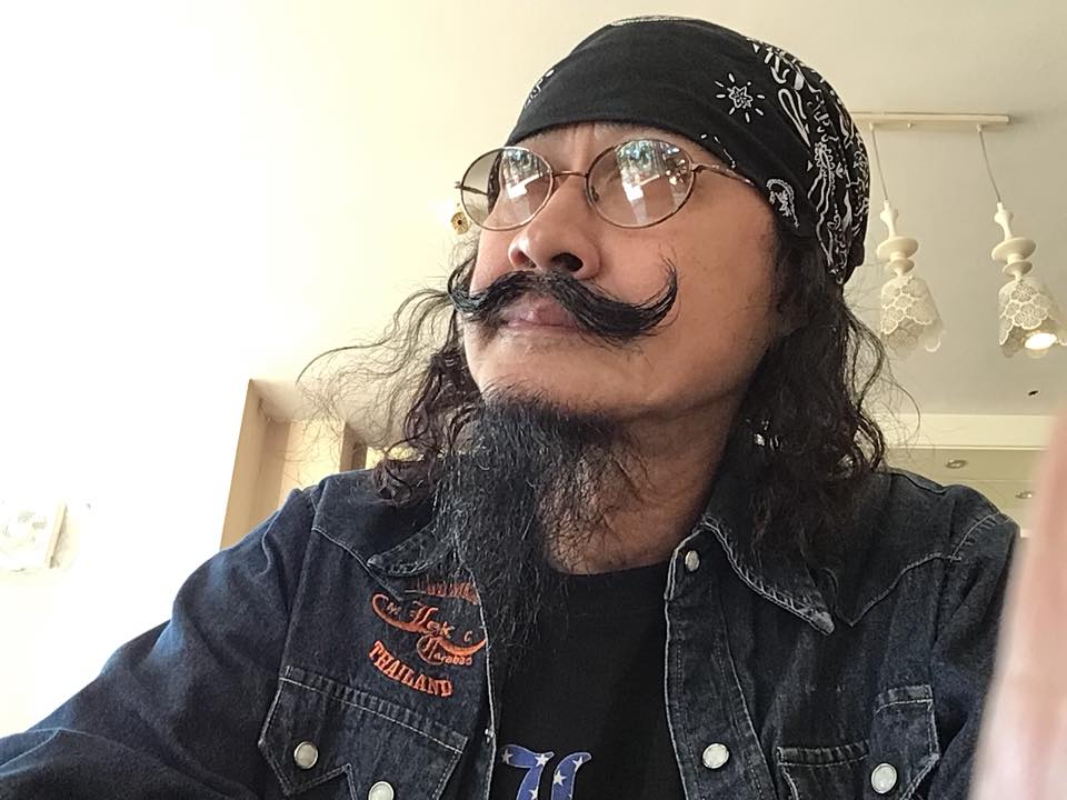 เล็ก คาราบาว